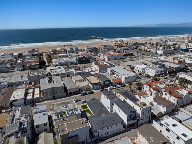 908 Manhattan Avenue, Hermosa Beach, California 90254, ,Residential Income,Sold,Manhattan,SB25198954