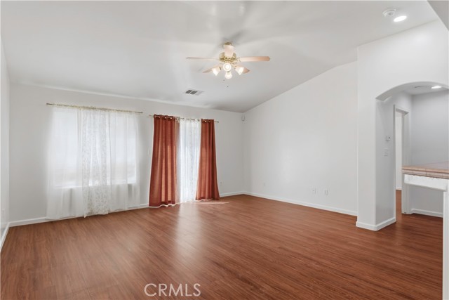 Detail Gallery Image 14 of 39 For 8201 Capitan, Bakersfield,  CA 93313 - 3 Beds | 2 Baths