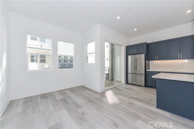 Detail Gallery Image 10 of 48 For 1418 S Urbana St, Anaheim,  CA 92805 - 4 Beds | 3/1 Baths