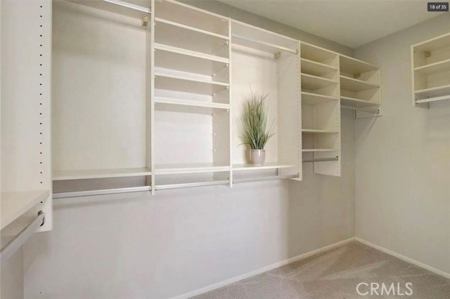 4928 Lazio Way, Oak Park CA: https://media.crmls.org/medias/5b8c9d82-a0c9-4f66-bee9-1c783edd356e.jpg