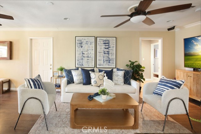 Detail Gallery Image 4 of 41 For 5024 N Bentree Cir, Long Beach,  CA 90807 - 4 Beds | 2 Baths