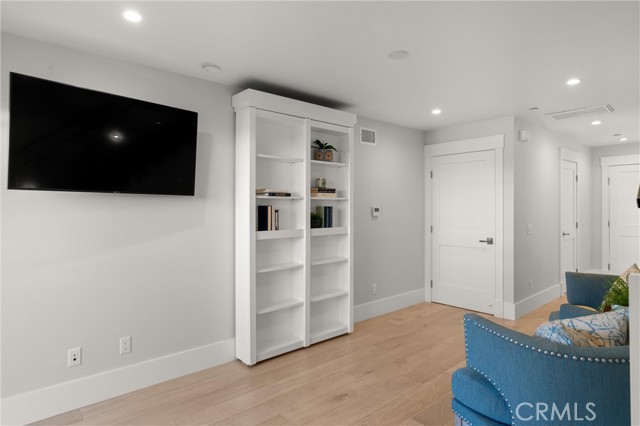 Bookshelf hidden door