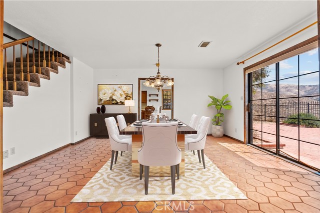 8525 Wildflower Lane, Agua Dulce CA: https://media.crmls.org/medias/5b8e16d7-1481-4253-90d3-d6aec2454e9b.jpg