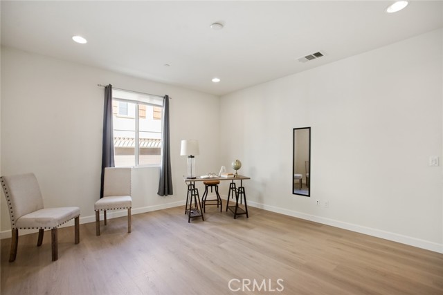 Detail Gallery Image 8 of 17 For 12456 Cassiopeia Ct, Corona,  CA 91752 - 3 Beds | 2/1 Baths