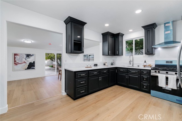 Detail Gallery Image 5 of 22 For 15643 Lassen, North Hills,  CA 91343 - 4 Beds | 3 Baths