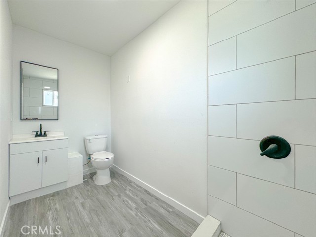 Detail Gallery Image 18 of 26 For 2110 E Hatchway St, Compton,  CA 90222 - 2 Beds | 2 Baths