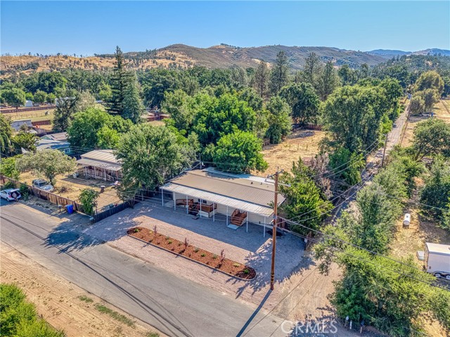 9742 Bonham Road, Lower Lake CA: https://media.crmls.org/medias/5b8f32b1-987c-4844-bd7b-a2136e1e8a7f.jpg