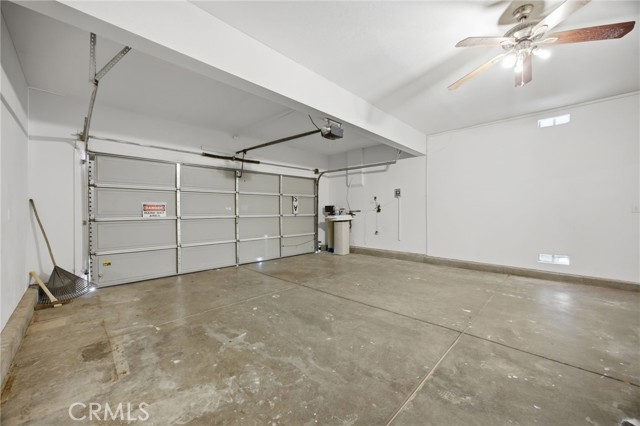 Detail Gallery Image 11 of 31 For 13184 Mammoth, Hesperia,  CA 92344 - 6 Beds | 3/1 Baths