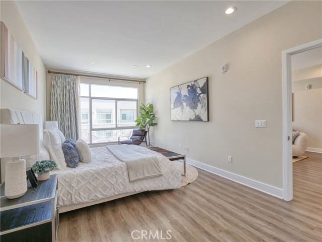 56 E Duarte Road, Arcadia CA: https://media.crmls.org/medias/5b8f92d7-3bb0-44b7-b0a4-f14fc0db1a8c.jpg