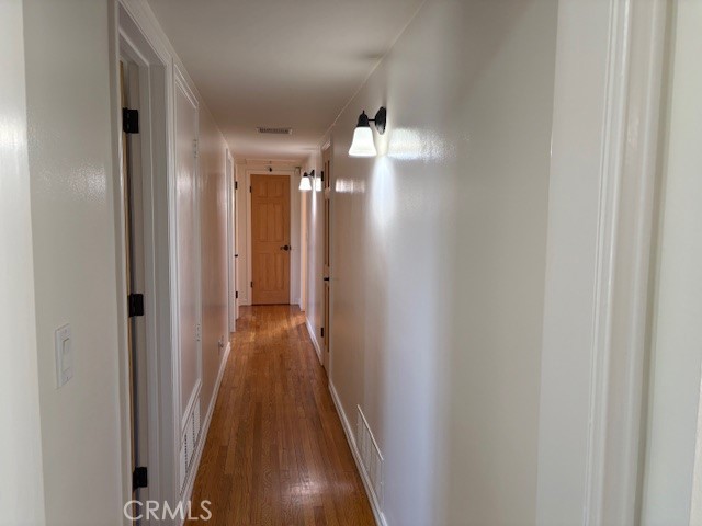 Detail Gallery Image 11 of 19 For 10918 Reseda, Porter Ranch,  CA 91326 - 3 Beds | 2 Baths