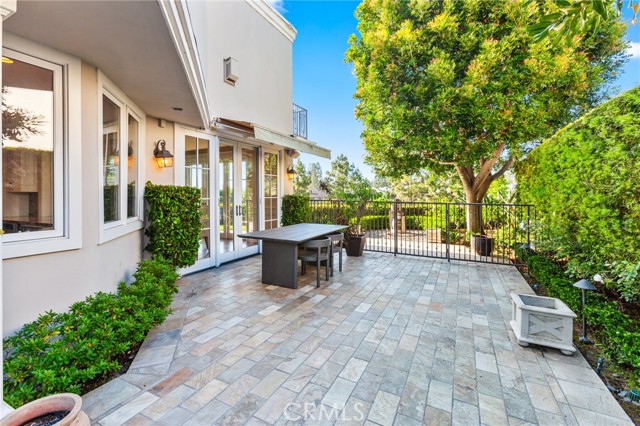 Detail Gallery Image 28 of 65 For 8 Rue Verte, Newport Beach,  CA 92660 - 3 Beds | 3/1 Baths
