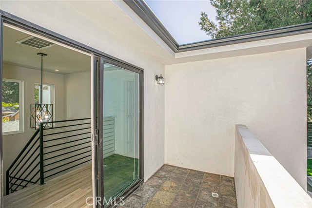 Detail Gallery Image 16 of 39 For 10758 N Nassau Ave, Sunland,  CA 91040 - 4 Beds | 4 Baths