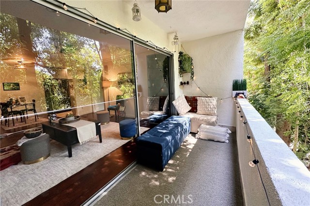 5215 Balboa Boulevard, Encino CA: https://media.crmls.org/medias/5b927888-dbc3-4e38-a1ee-07e3ac6df987.jpg