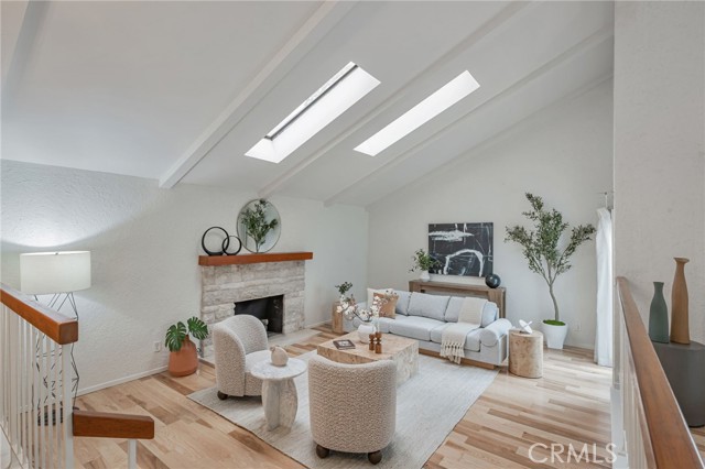 Detail Gallery Image 10 of 48 For 27072 Esward Dr, Calabasas,  CA 91301 - 5 Beds | 3 Baths