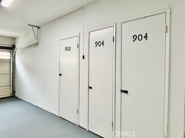 https://media.crmls.org/medias/5b9438ed-a344-4f3e-911c-39d9e9684da9.jpg?preset=X-Large