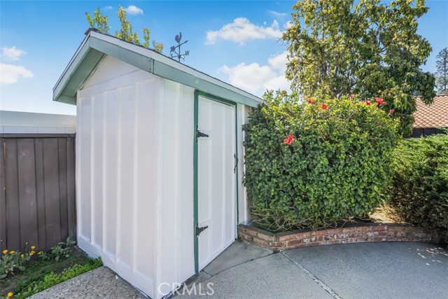Image 33 of 35 For 6304 Tamarind Street