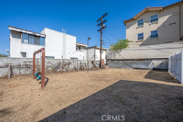 709 N Howard Street, Glendale CA: https://media.crmls.org/medias/5b9490b6-e7a4-4e6f-9c19-43a5bc861a99.jpg