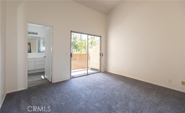 611 Lighthouse Way, Port Hueneme CA: https://media.crmls.org/medias/5b94b229-0c5c-483f-ae8a-c10c17cc104a.jpg