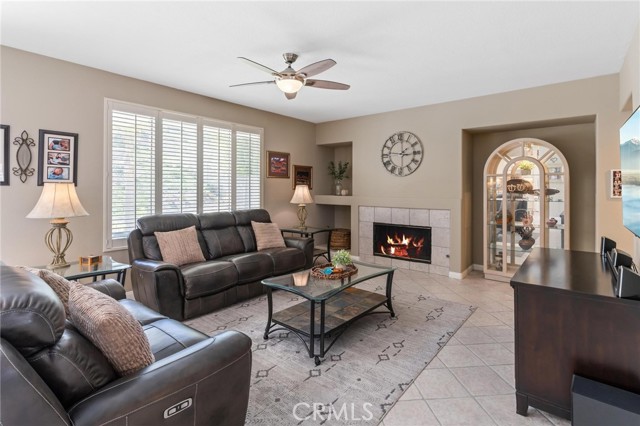 Detail Gallery Image 14 of 61 For 9 Roadrunner Ct, Trabuco Canyon,  CA 92679 - 4 Beds | 2/1 Baths