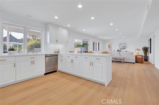 4962 Silver Arrow, Rancho Palos Verdes, California 90275, 4 Bedrooms Bedrooms, 0 ,2 BathroomsBathrooms,Residential,For Sale,Silver Arrow,0,SB26172354