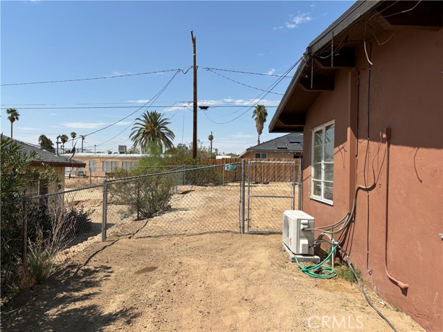 Detail Gallery Image 4 of 41 For 6024 Baileya Ave, Twentynine Palms,  CA 92277 - – Beds | – Baths