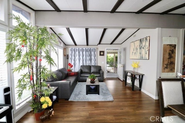 731 Glenlake Drive, Placentia CA: https://media.crmls.org/medias/5b96f817-58aa-423b-b05d-eac07e0fcb59.jpg