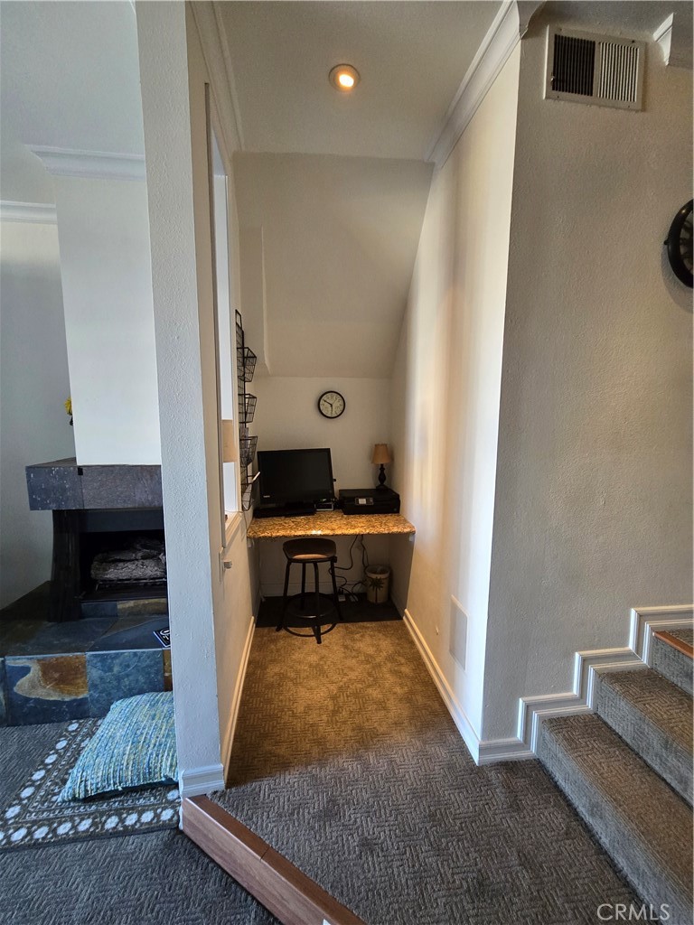 https://media.crmls.org/medias/5b973e13-43f4-463f-88d9-b36791f736db.jpg?preset=X-Large