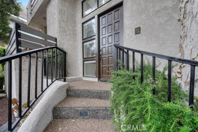 1814 Thayer Avenue, Los Angeles CA: https://media.crmls.org/medias/5b975508-6f9e-4cc9-986b-29593e3b8da3.jpg