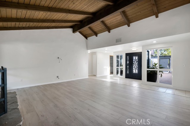 Detail Gallery Image 16 of 53 For 3953 Bon Homme Rd, Calabasas,  CA 91302 - 4 Beds | 3 Baths