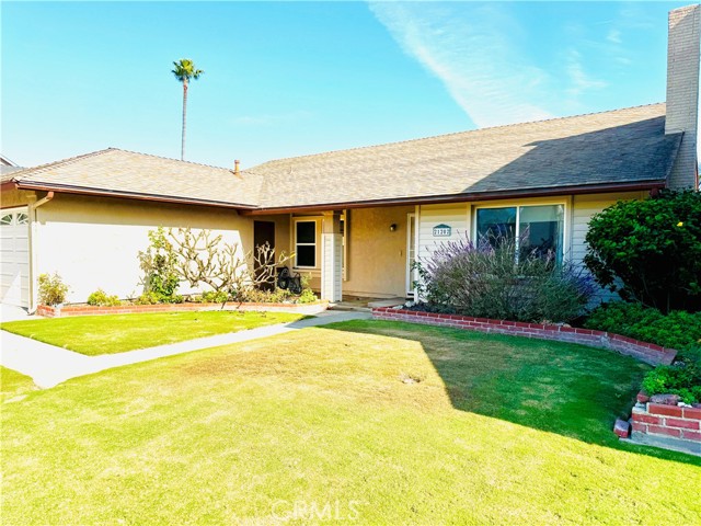 Detail Gallery Image 2 of 23 For 21202 Banff Ln, Huntington Beach,  CA 92646 - 5 Beds | 2 Baths