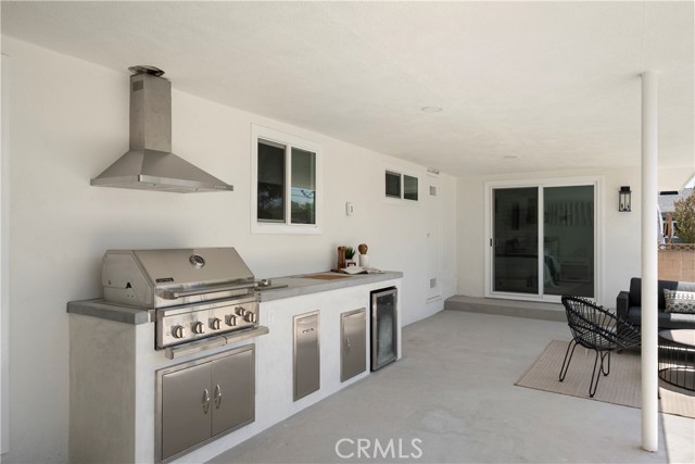 3 Bed Home for Sale in Hawthorne, California