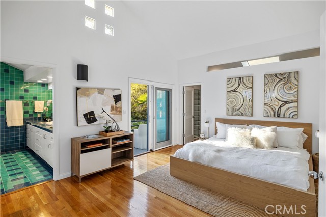 2704 Laurel Avenue, Manhattan Beach, California 90266, 4 Bedrooms Bedrooms, ,4 BathroomsBathrooms,Residential,Sold,Laurel,SB22216035