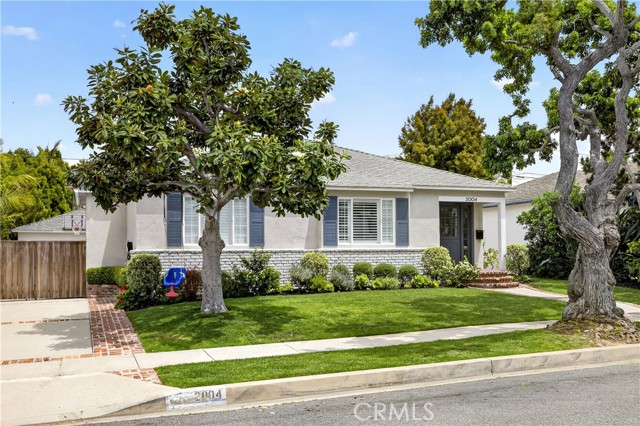 2004 Faymont, Manhattan Beach, California 90266, 3 Bedrooms Bedrooms, 0 ,2 BathroomsBathrooms,Residential,For Sale,Faymont,0,SB26118675