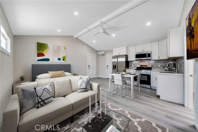 Detail Gallery Image 7 of 26 For 24492 Ferrocarril, Mission Viejo,  CA 92691 - 5 Beds | 3 Baths