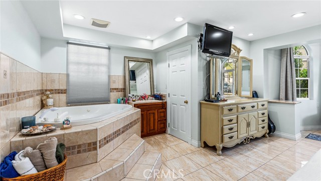 Detail Gallery Image 8 of 69 For 7319 Berne St, Rosemead,  CA 91770 - 4 Beds | 2/1 Baths