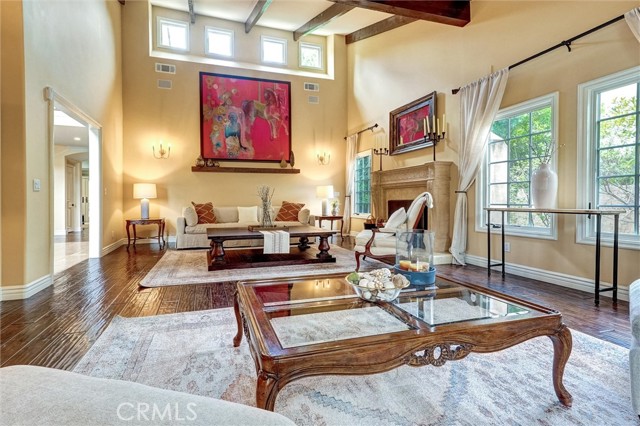 Detail Gallery Image 10 of 65 For 4751 Topeka Dr, Tarzana,  CA 91356 - 5 Beds | 6 Baths