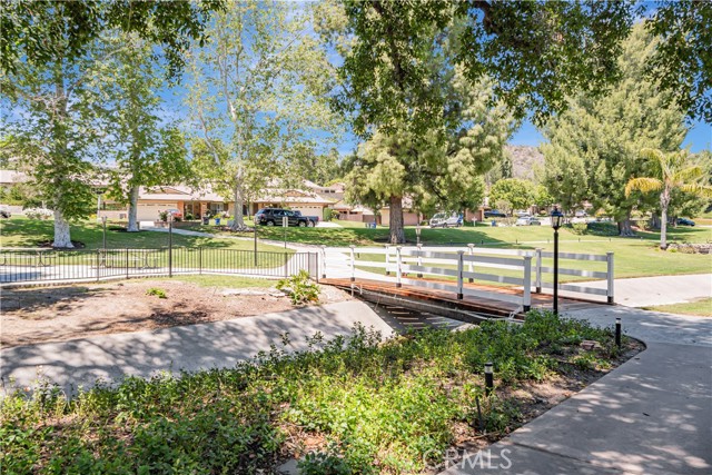 Detail Gallery Image 39 of 48 For 19223 Avenue of the Oaks #D,  Newhall,  CA 91321 - 2 Beds | 1 Baths
