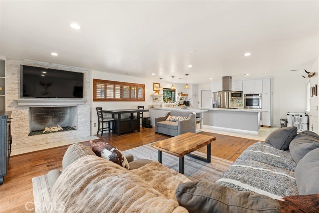 Detail Gallery Image 5 of 38 For 5494 Electric Ave, San Bernardino,  CA 92407 - 3 Beds | 3 Baths