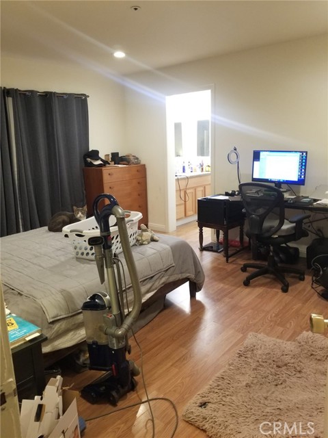 Detail Gallery Image 3 of 16 For 426 N Maryland Ave #103,  Glendale,  CA 91206 - 2 Beds | 2 Baths