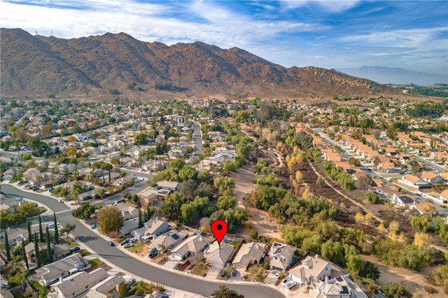 Detail Gallery Image 29 of 31 For 10315 Crossing Green Cir, Moreno Valley,  CA 92557 - 3 Beds | 2 Baths