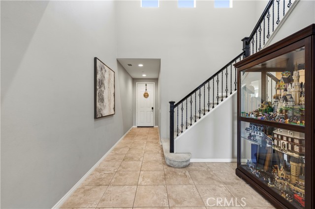 Detail Gallery Image 3 of 46 For 29105 N West Hills, Valencia,  CA 91354 - 4 Beds | 3/1 Baths