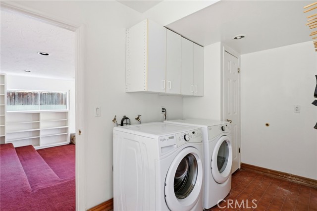 Detail Gallery Image 13 of 27 For 16036 Septo, North Hills,  CA 91343 - 3 Beds | 2 Baths