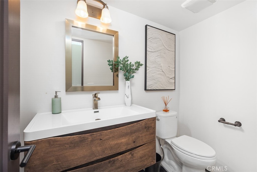 MLS #OC25248941 image #12