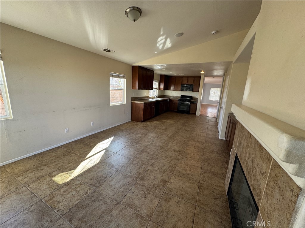 5B9F1B24 5Dea 4828 Ae1F E9F3F7F33103 10998 Windcrest Street, Adelanto, Ca 92301 &Lt;Span Style='BackgroundColor:transparent;Padding:0Px;'&Gt; &Lt;Small&Gt; &Lt;I&Gt; &Lt;/I&Gt; &Lt;/Small&Gt;&Lt;/Span&Gt;