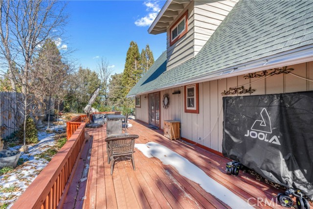 Detail Gallery Image 9 of 40 For 27919 St Bernard Ln, Lake Arrowhead,  CA 92352 - 4 Beds | 2/1 Baths