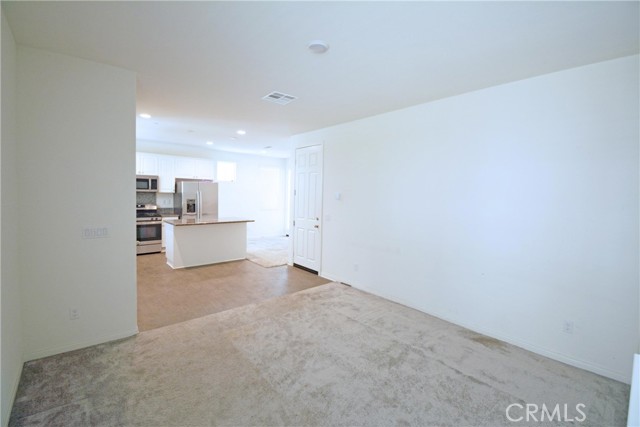 Detail Gallery Image 10 of 32 For 16171 Paddock Ave, Chino,  CA 91708 - 3 Beds | 2/1 Baths