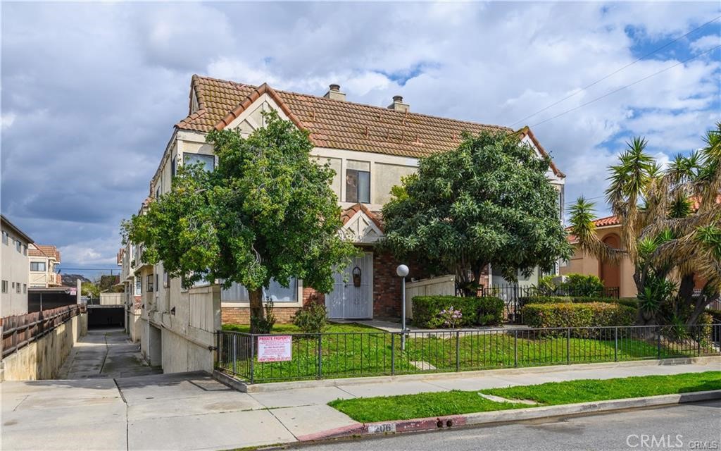 208 N Nicholson Avenue #B