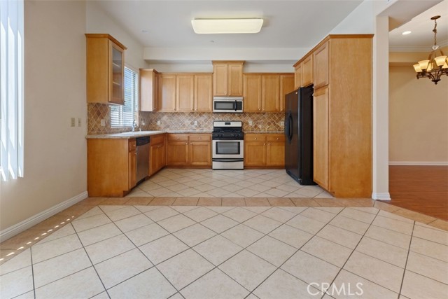 4212 Greenbush Avenue # 5, Sherman Oaks, California 91423, 4 Bedrooms Bedrooms, ,2 BathroomsBathrooms,Residential,For Sale,4212 Greenbush Avenue # 5,CRSR24055239