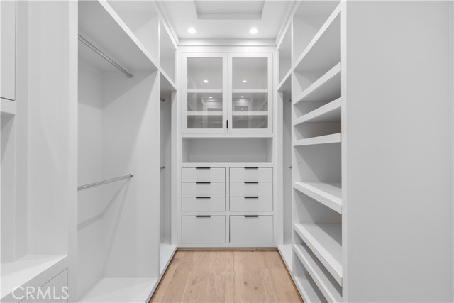 577 36th Street, Manhattan Beach, California 90266, 5 Bedrooms Bedrooms, ,5 BathroomsBathrooms,Residential,Sold,36th,SB21113889