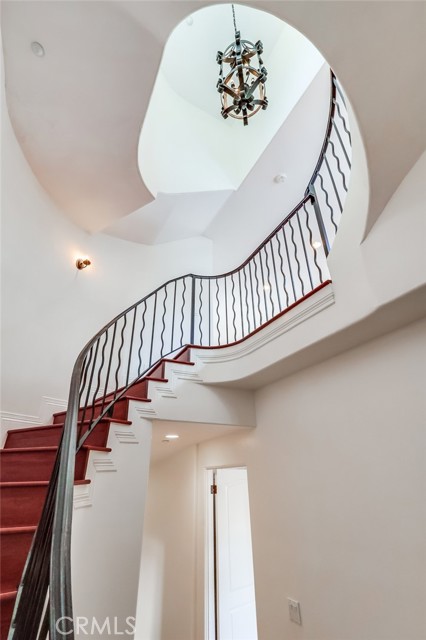 512 N Juanita Avenue, Redondo Beach CA: https://media.crmls.org/medias/5ba15392-de5f-4f7b-aa49-dd7604a7c036.jpg